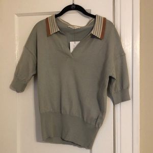 Short sleeve sweater